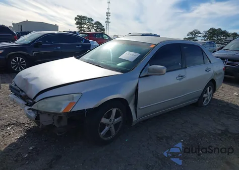 2004 Honda Accord 2.4 Dx z USA, uszkodzony, nr VIN 1HGCM56124A005541